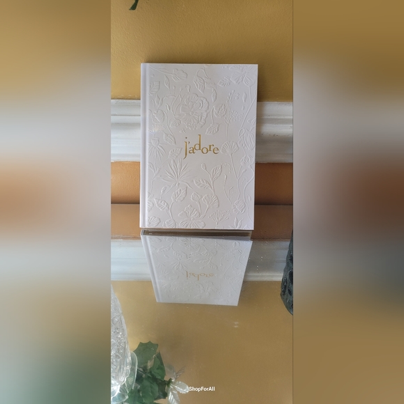 DIOR J’adore White Embossed Blank Journal Notebook with Gold Edges | NEWDio - Picture 4 of 5